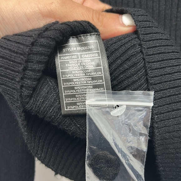 Steve Madden Ollie sweater - Picture 6 of 6